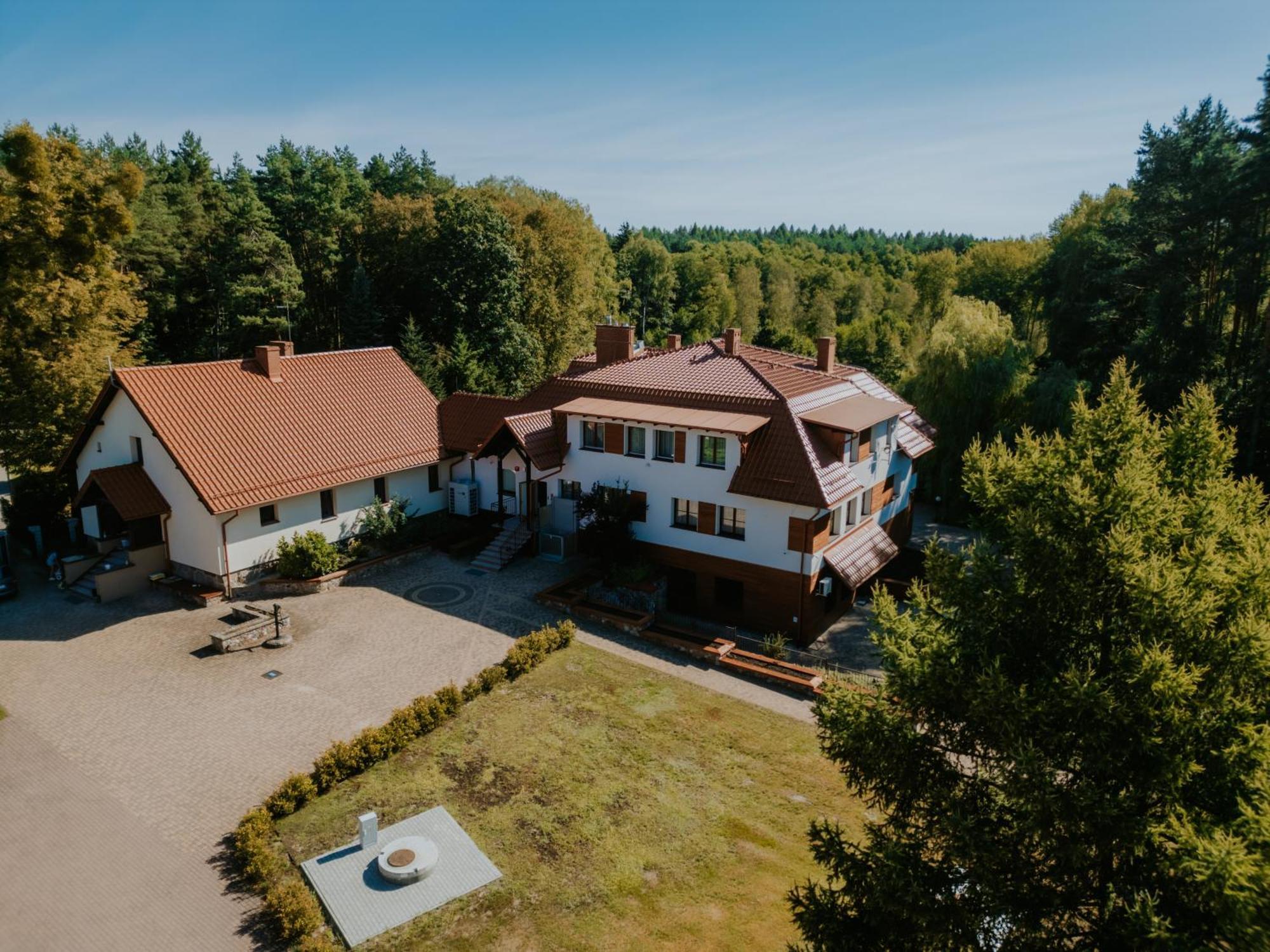 Kwatera W Lesniczowce Czarne Karszanek Экстерьер фото