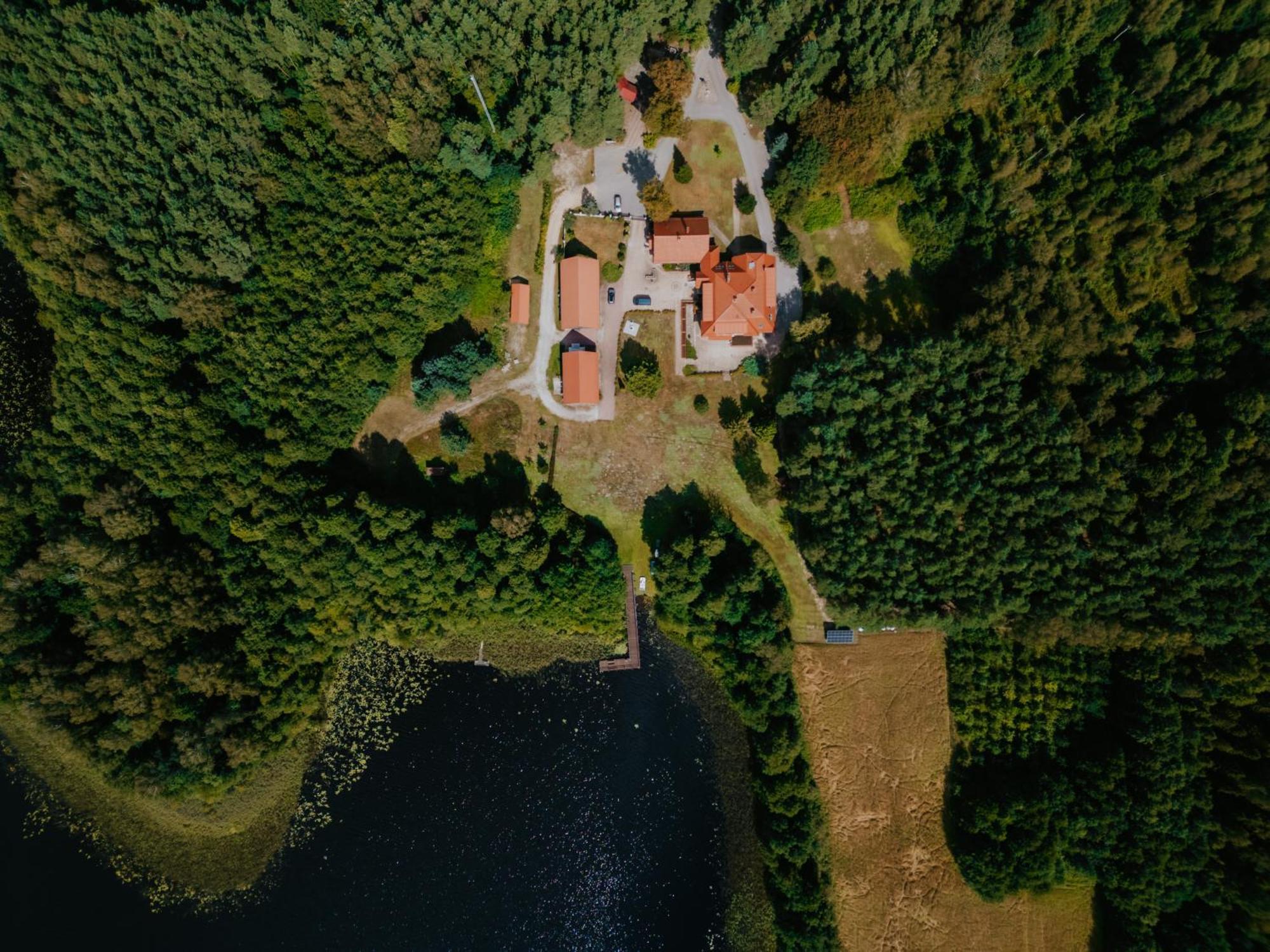 Kwatera W Lesniczowce Czarne Karszanek Экстерьер фото